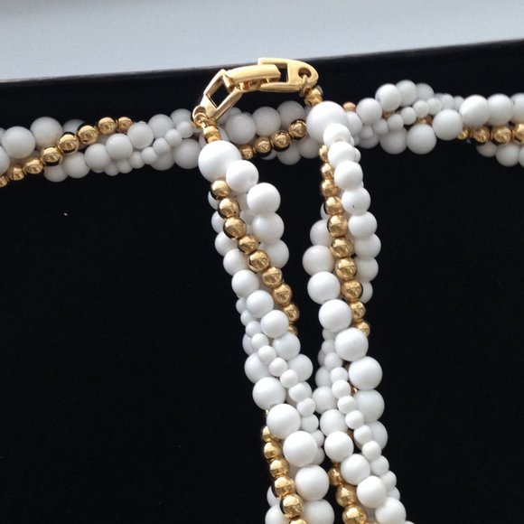 Like New Vintage Necklace and Earrings Set from Macy's - Picture 4 of 11